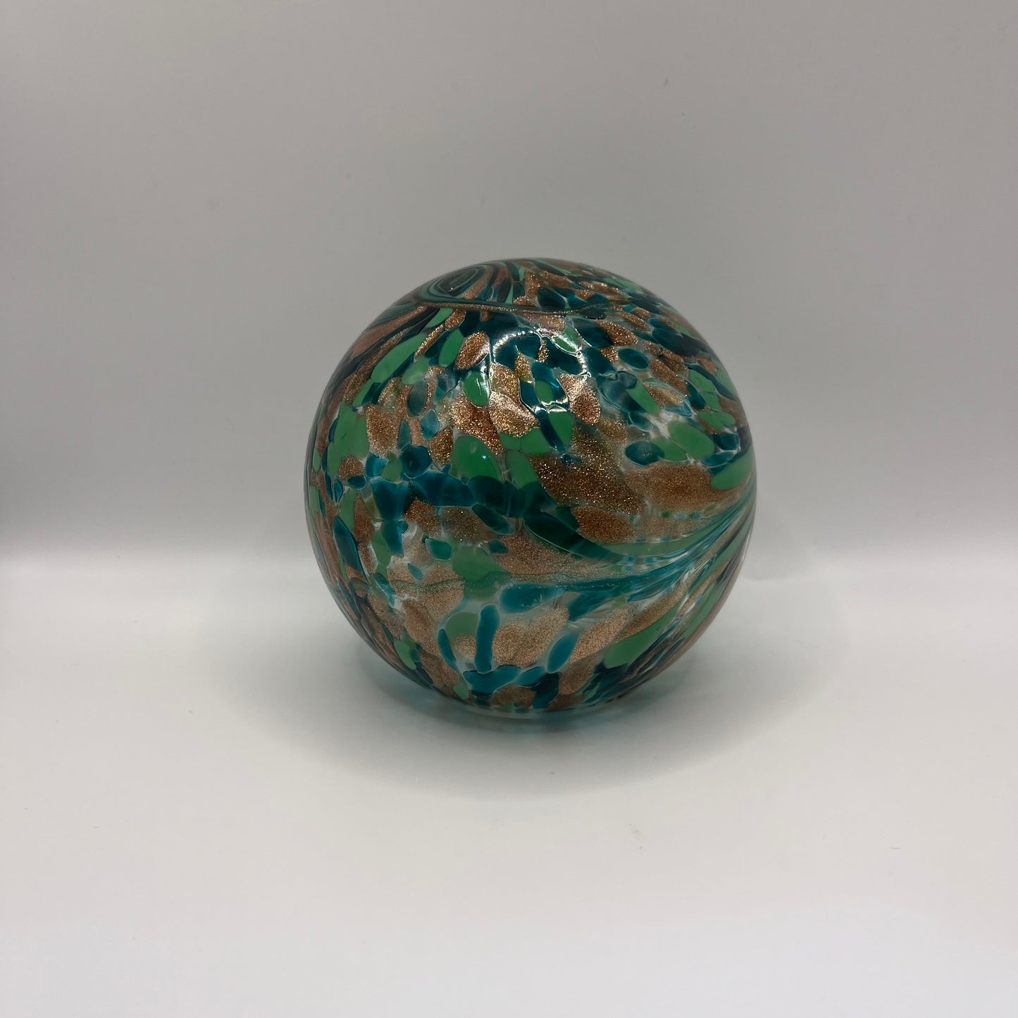 Friendship Ball Light-Up - Green and Gold