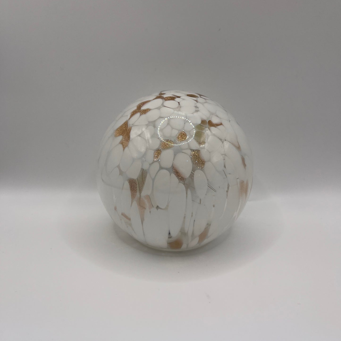 Friendship Ball Light-Up - White and Gold