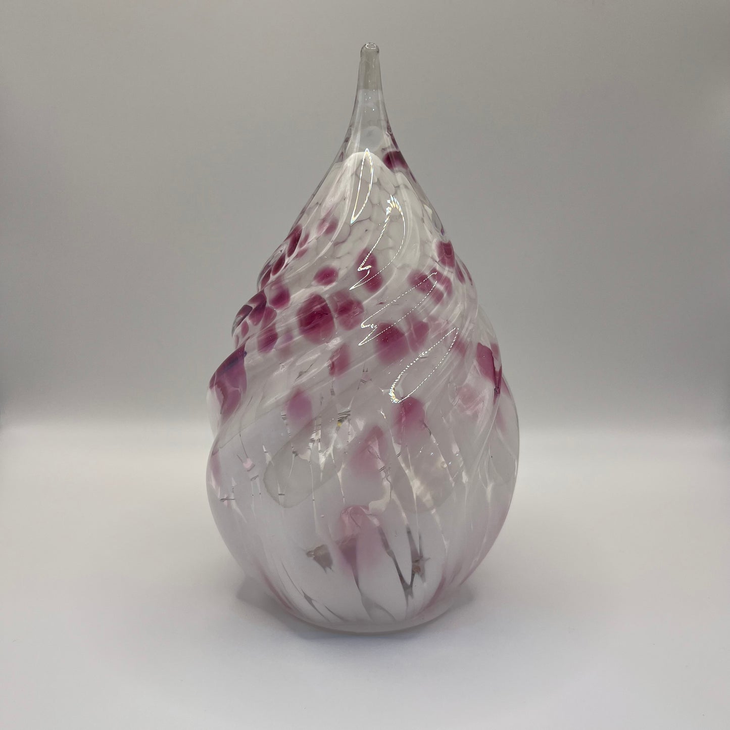 Guiding Light - White and Magenta