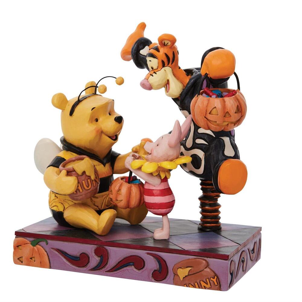 Jim Shore Disney Traditions - Winnie The Pooh - A Spook-Tacular Halloween